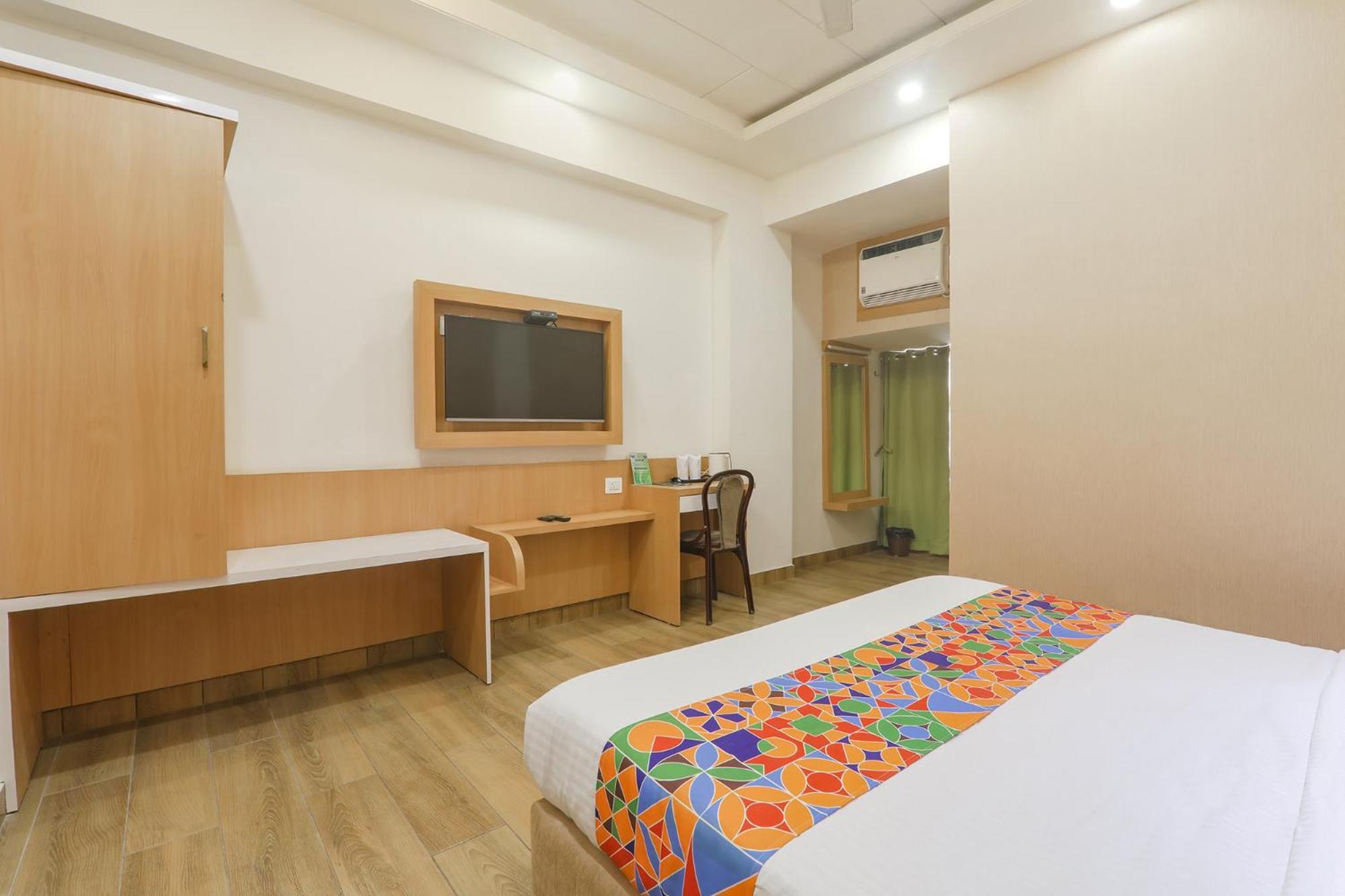 Fabhotel Raghubar Kripa Лакхнау Экстерьер фото